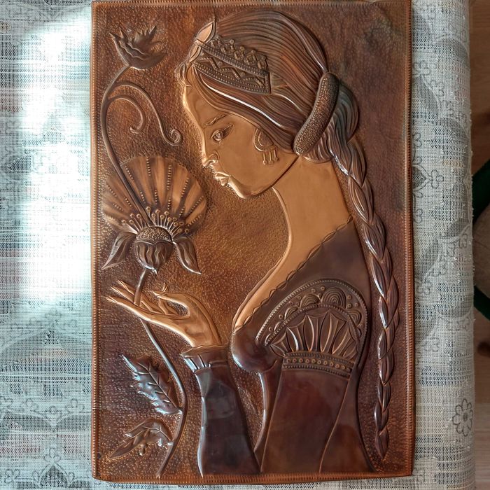 Чеканка на меди Аленушка