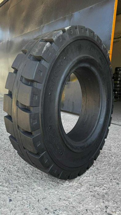 Шины для вилочного погрузчика (цельнолитые , с камерой)