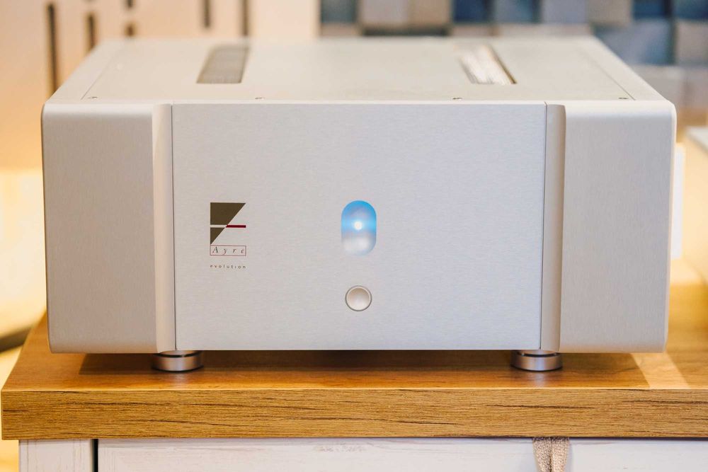 Ayre V-5Xe Evolution + Ayre K-5Xe Evolution