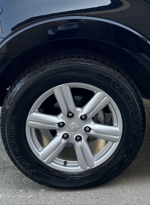 Продам комплект дисков Mitsubishi Pajero