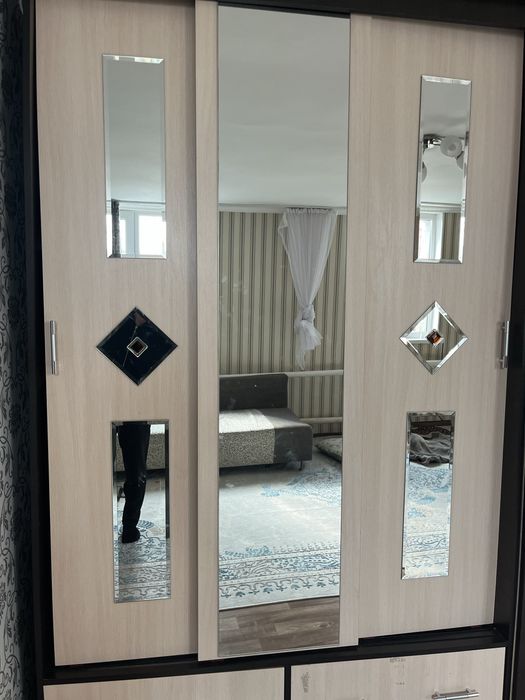 Продам шкаф купе