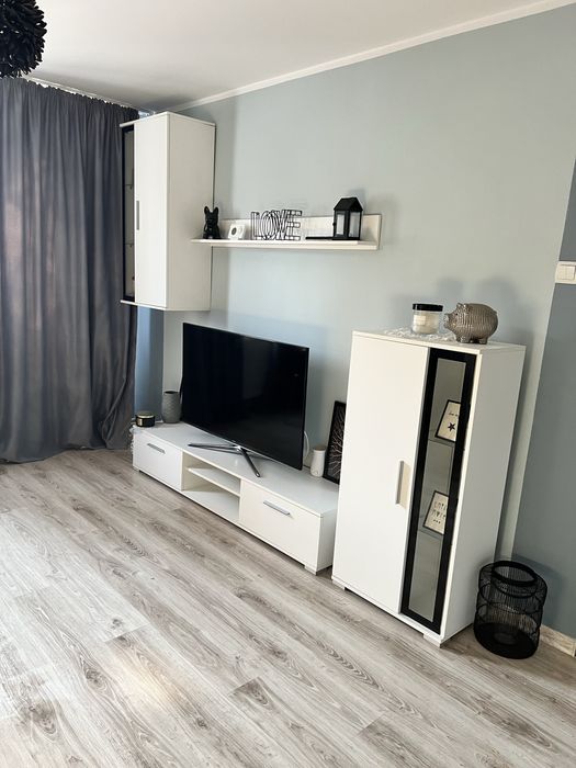 Inchiriez apartament