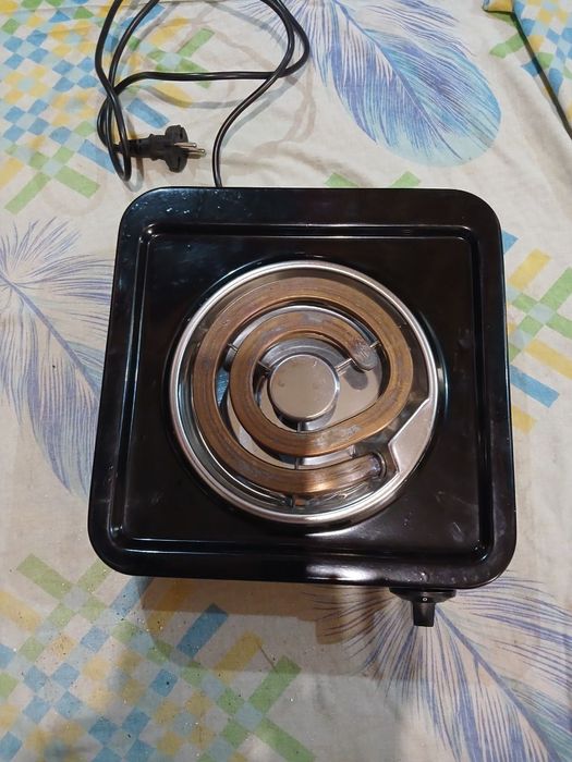 Продается плита произ.Россия