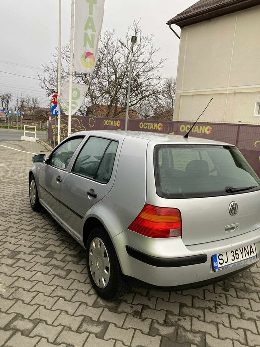 Vand golf 4 1.4 16 valve benzina 2003 euro 4 km 253686 reali