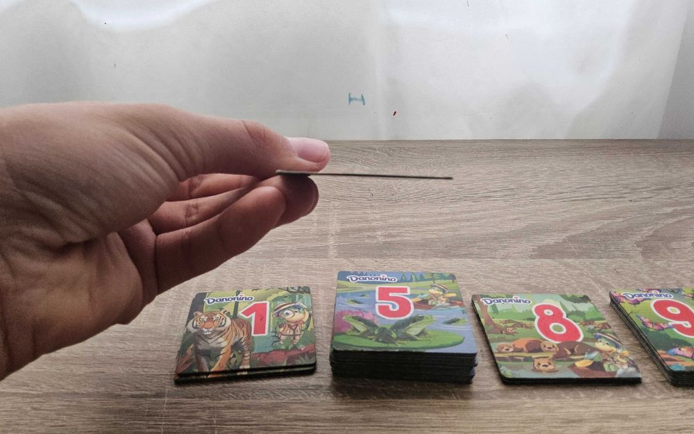 Играчки магнит данонино