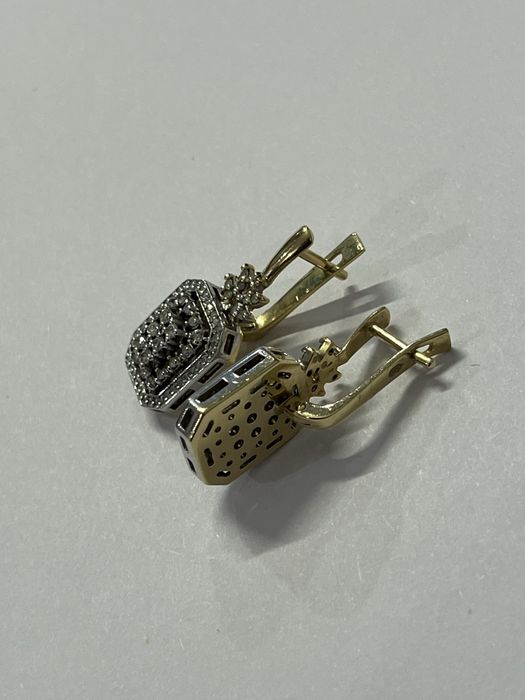 Золотые серьги с бриллиантами 585проба