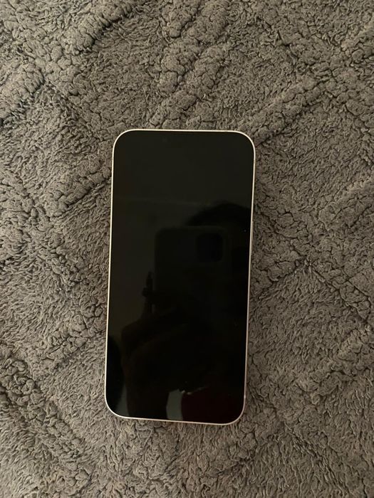 Обменяю айфон 13