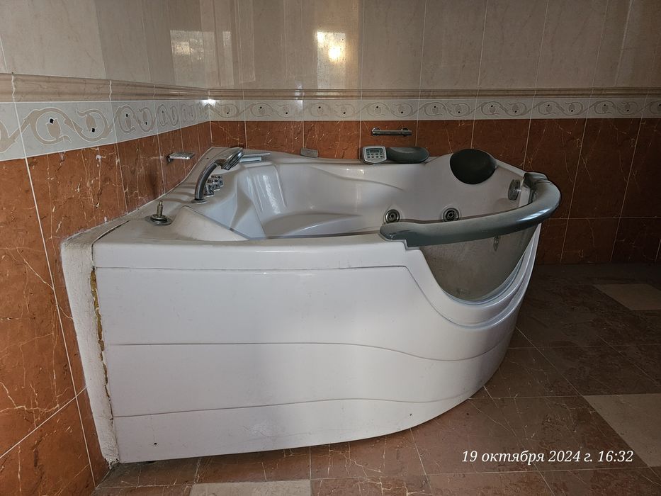 Ванна джакузи, раковина