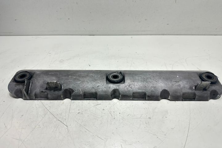 Capac culbutori 1.9 dci 7700111609 Renault Scenic a 2-a generatie ser