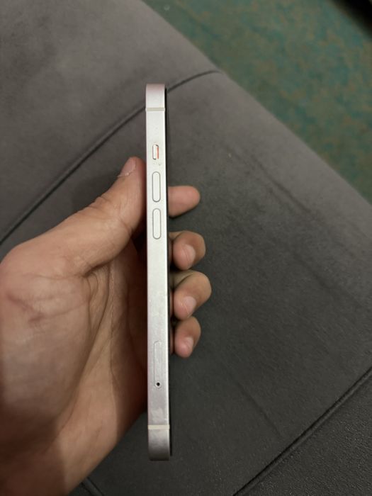 Айфон 13 сатылады