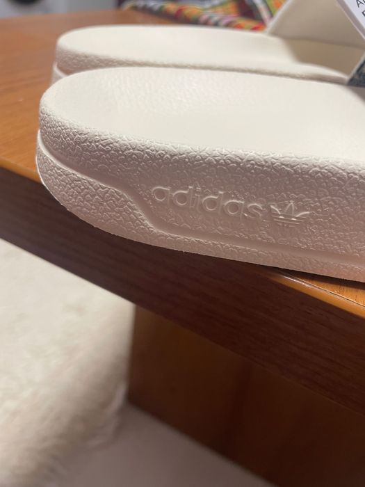 Чехли Adidas-оригинални
