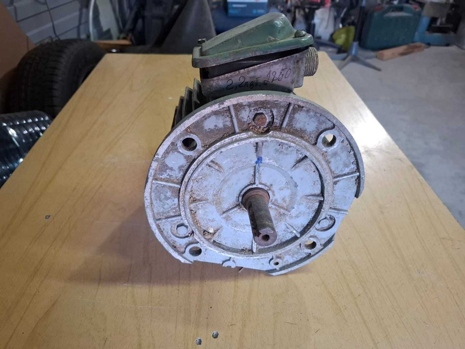 Электродвигатель 3 фазный