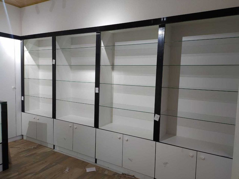 Прилавки, стеллажи, витрины для магазинов на заказ.