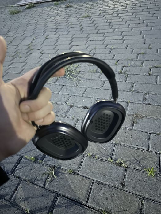 Air pods max срочно продам
