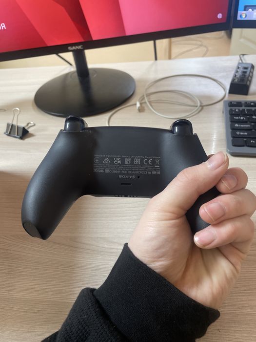 Срочно ! Продам DualSense