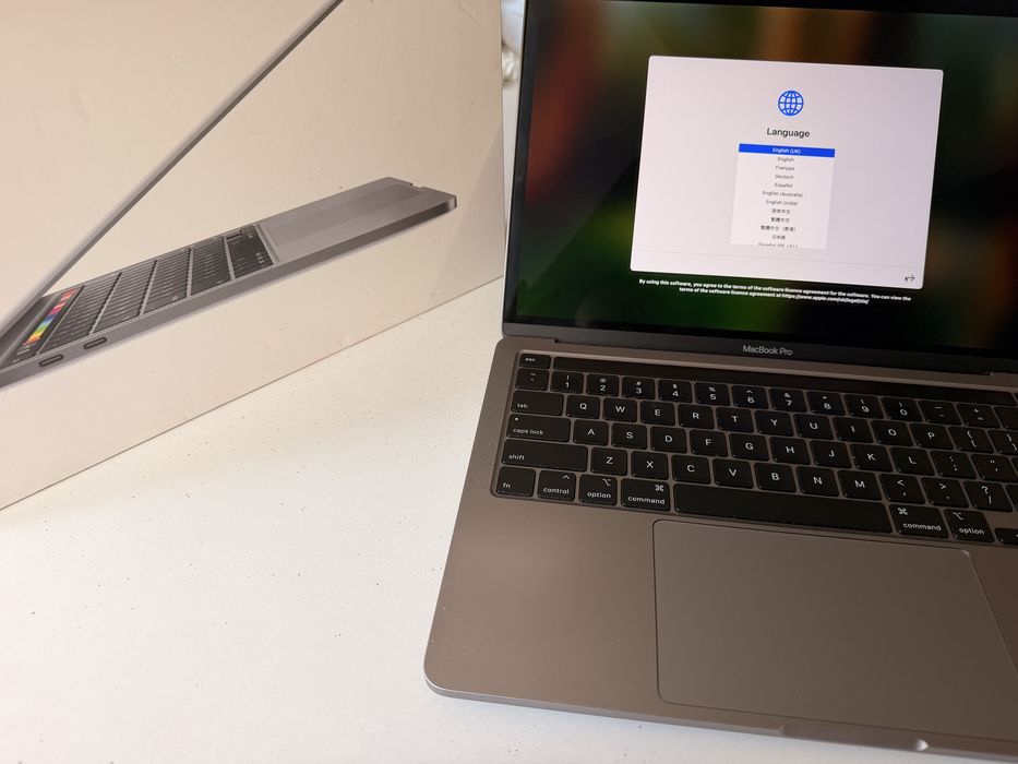 MacBook Pro 13” 2020 (A2289), i5, 8GB/256GB, Touch Bar, US клавиатура