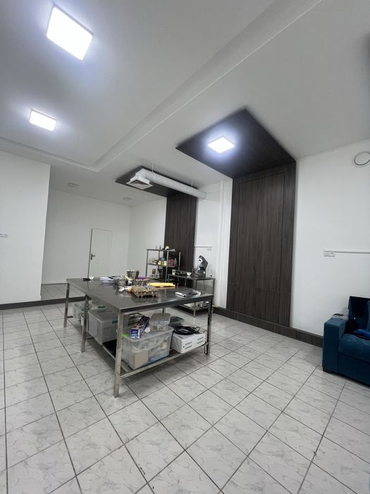 Сдется, Шота Руставели, первая линия