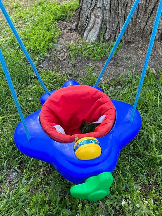 Бънджи за бебе, подскачане и забавление