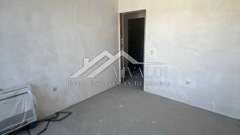 Продава се Тристаен апартамент в Варна, Левски - 86 кв.м за 2547 €/кв.м - Снимка #10