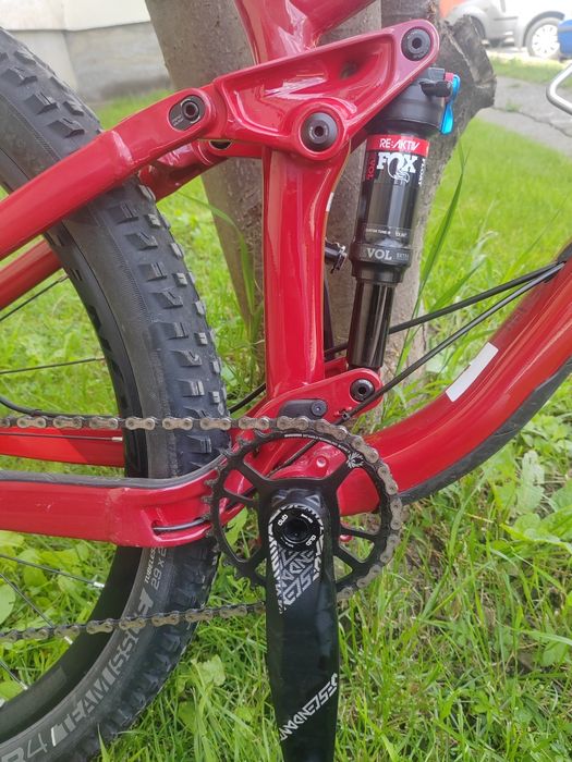 Bicicleta full suspension Trek fuel ex8