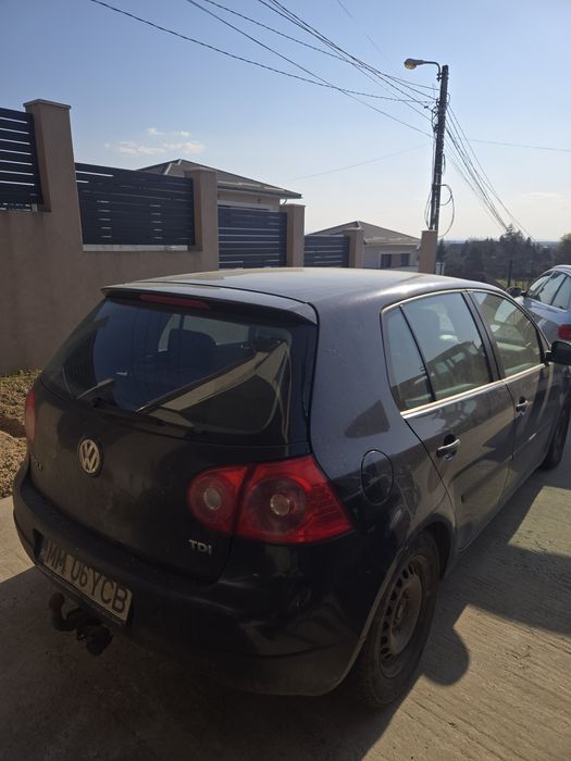 VW Golf 5 din 2005