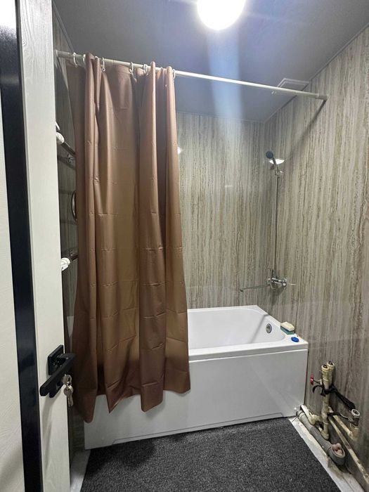 Продается квартира.ЮНУСАБАД-8 квартал школа 260 1в 2\2\4