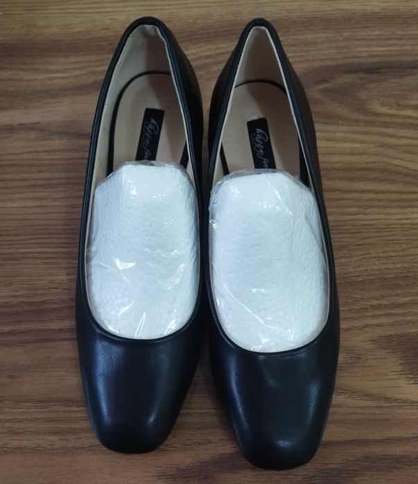 Туфли новые, 37 размер (240см)