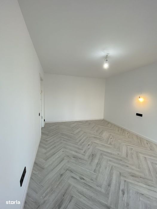 Garsoniera 35m2 Bloc Monolit reabilitat termic neexpertizat