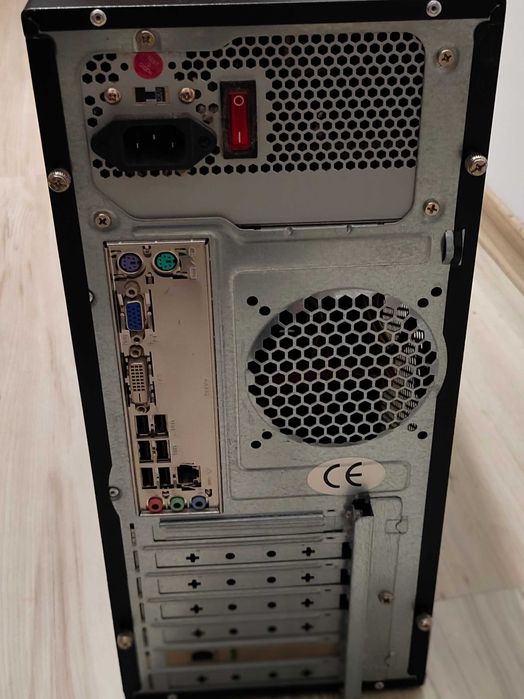 Десктоп компютър (ASRock A55DEL, AMD, Kingston 8 GB DDR3