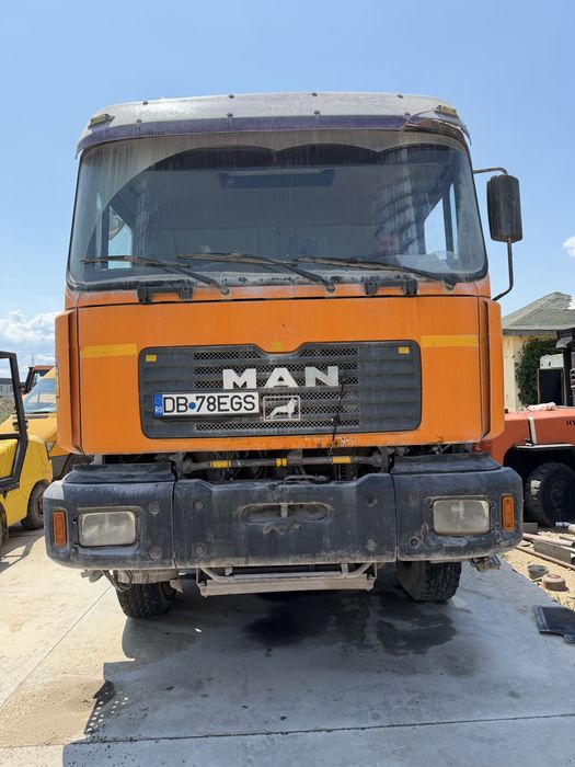 De vanzare autobasculanta MAN