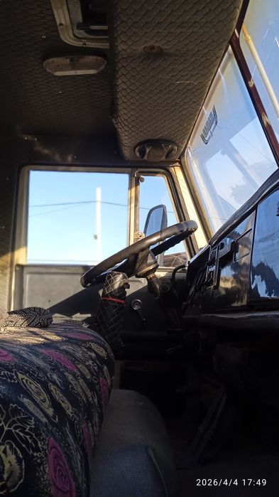 Kamaz samosval metan