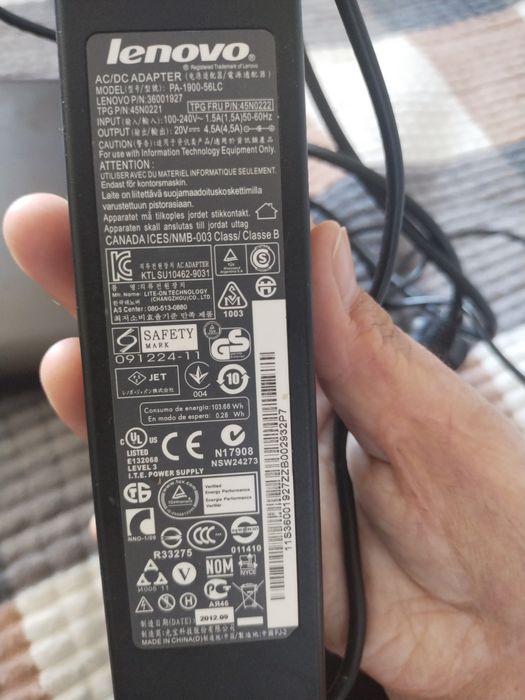Продам ноутбук Lenovo