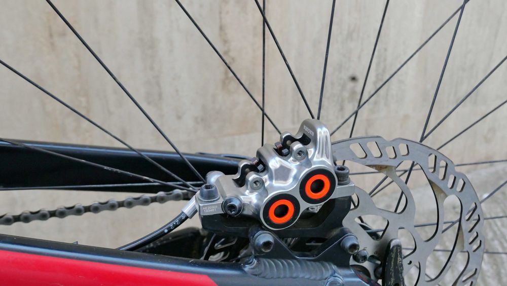 YT Tues AL, Downhill, L, 27.5 цола, RockShox Boxxer RC 200 мм, Vivid R2C, SRAM GX DH 1x7, Magura MT7