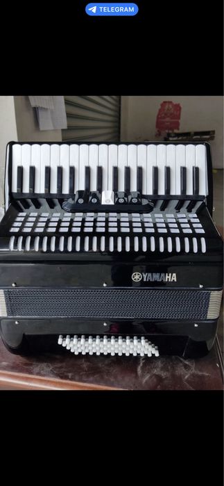 Акардеон YAMAHA. Новая в упоковке. Размер 3/4.