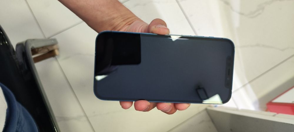 Iphone 12 juda arzon