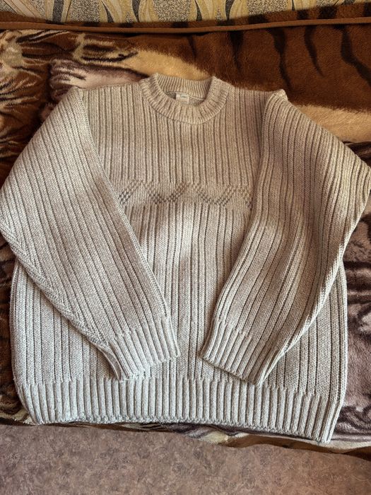 Свитер шерстяной …