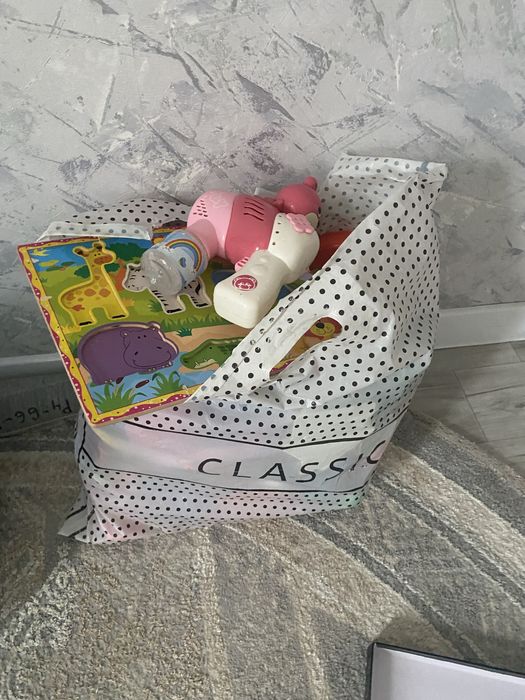 ойыншық пен тэдди.