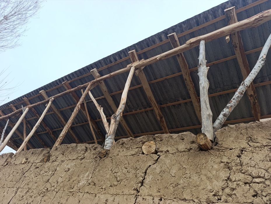 3 хона 2,3 сутих 13×18 уй сотилади