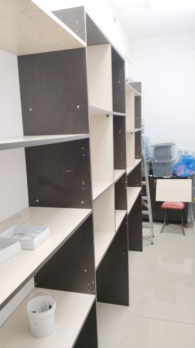 Тумба ,стенка ,ламинат