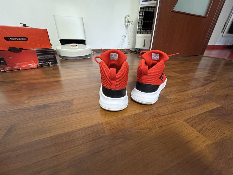 Adidas baschet Ownthegame rosu