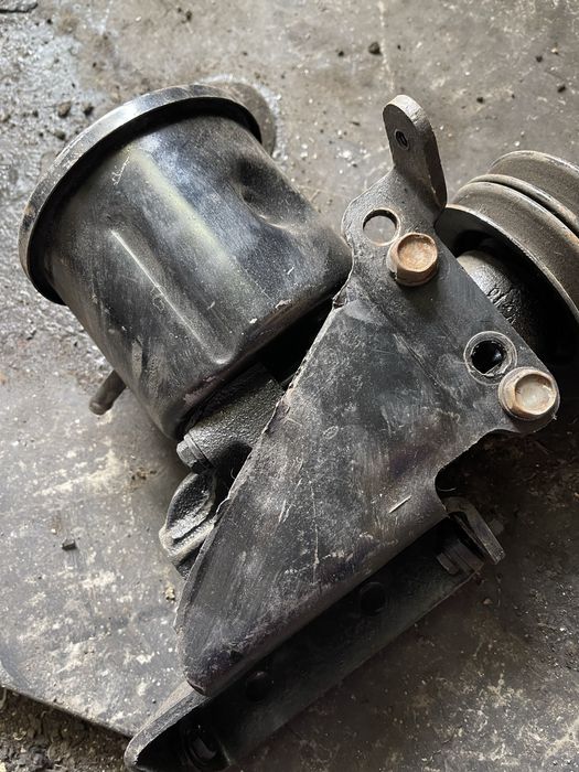 Продам запчасти на газ 53