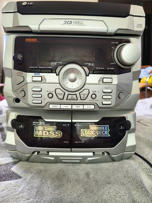 Продам музыкальный центр FFH-315