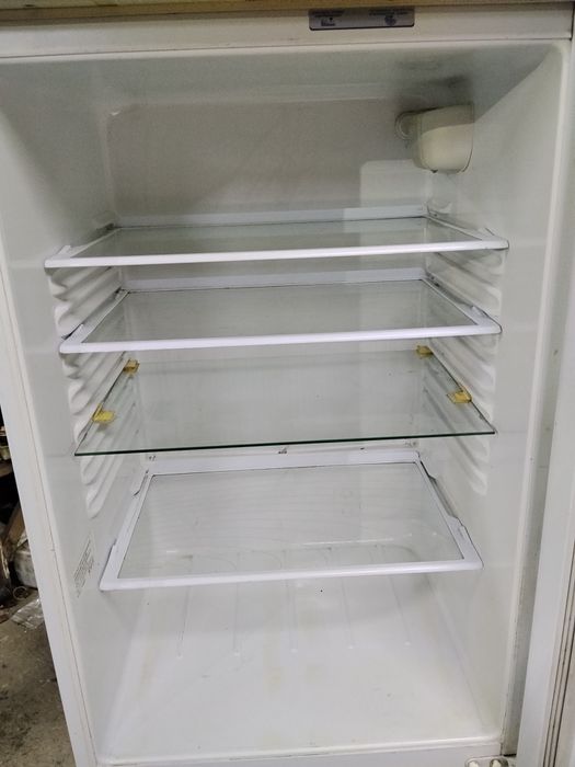 Холодильник рабочий