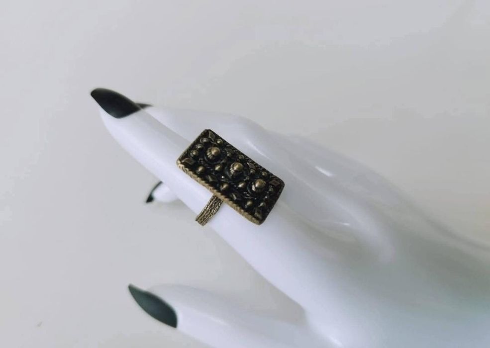 Vechi inel etnic din bronz