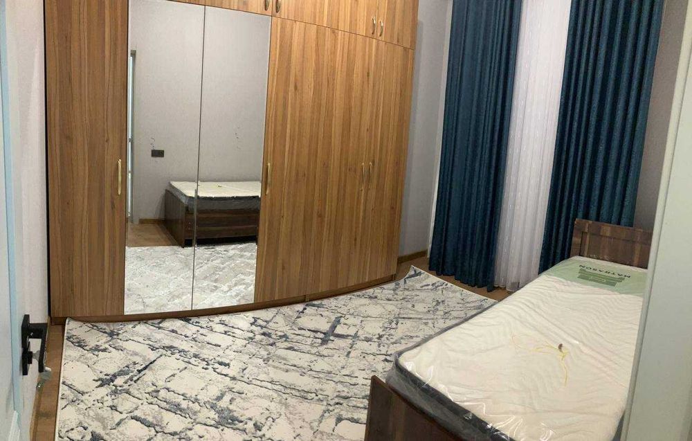 Сдаётся 5-комн. Квартира на Аренду с Евроремонтом и мебелью