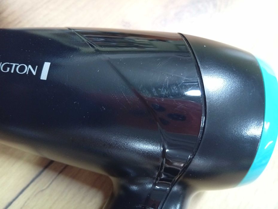Сешоар Remington On The Go D1500 – компактен, със забележка