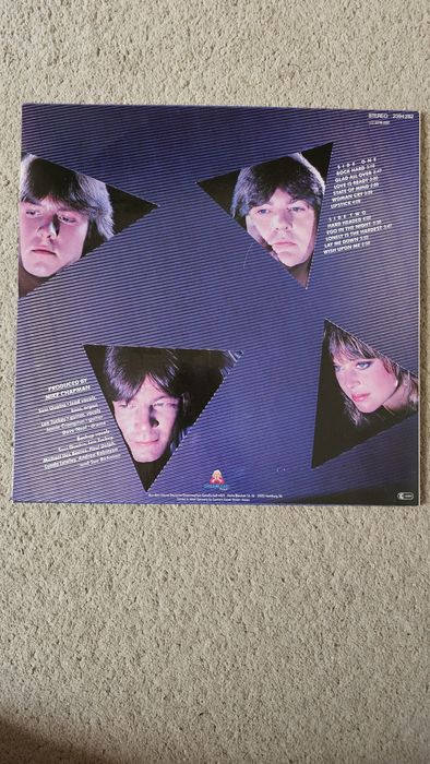 Продается виниловая пластинка SUZI QUATRO-ROCK HARD,1980 г.