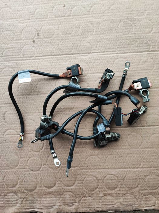 Антена за таван AUX кабел и кабел за акумулатор от Мерцедес