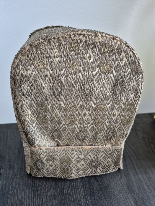 Ceapsa traditionala Banat tel si fir metalic costum popular