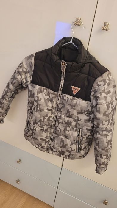 Детско яке Guess 7г
